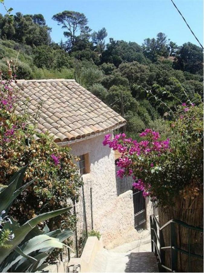 **** Beau T2 De 40 M2, Jardin De 70M2, Au Calme, A 50 Metres De La Plage Le Pradet Exterior photo